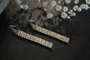 Lesley Ross 3x2mm Long Drop Bark-hammered Earrings